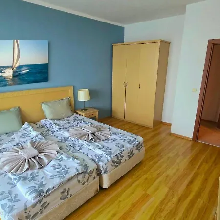 Διαμέρισμα Del View гр *